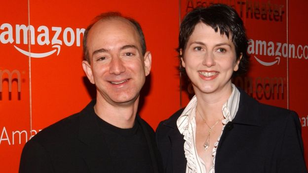 Karena Bercerai, Mackenzie Bezos Langsung Jadi Perempuan Terkaya No 4 di Dunia. Begini Ceritanya