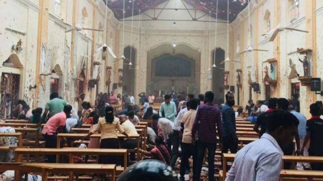 Salah satu foto ledakan bom yang terjadi di gereja