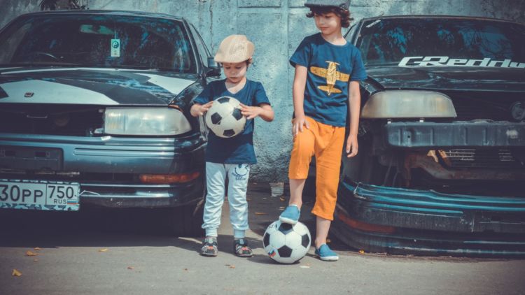 Ini Kisah Bola Kara, Sebuah Permainan yang Membawaku Kembali ke Masa Lalu