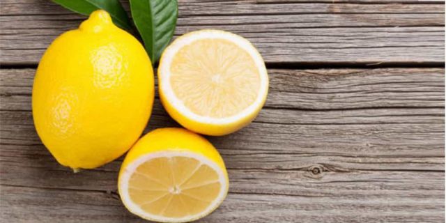 cara memerahkan bibir dengan lemon