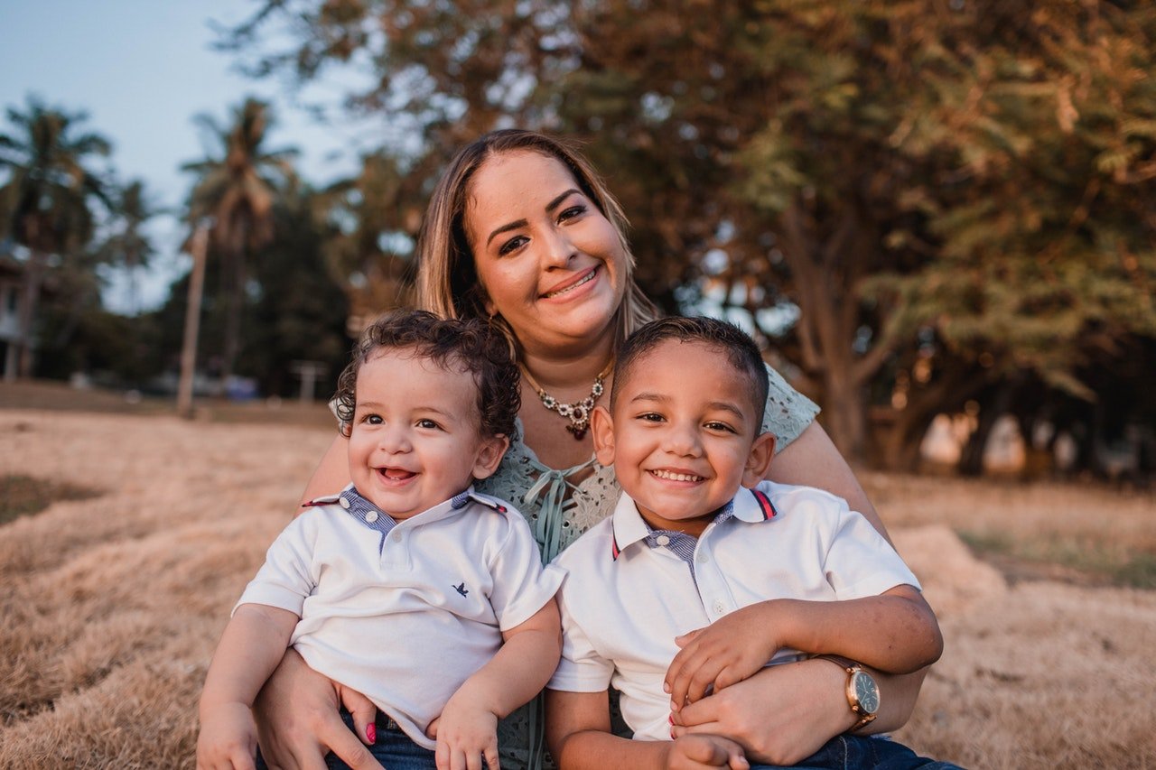 Untuk Para Ibu Muda yang Membesarkan Anak Sendirian, Kalian adalah Sebenar-benarnya Pengorbanan