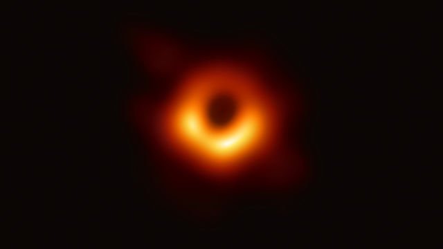 Selalu Dianggap Misteri Terbesar Semesta, Manusia Akhirnya Bisa Intip Penampakan Black Hole