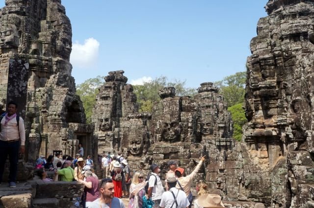 Panduan Backpacking ke Siem Reap, Kamboja. Jelajahi Angkor Wat, Kompleks Candi Terbesar di Dunia!