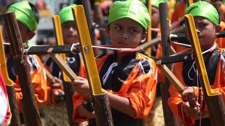 Mengenal Alat Musik Melodis Tradisional dari Indonesia