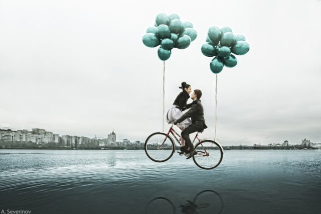 10 Kreasi Levitation Photography untuk Pre-Wedding yang Unik dan Penuh Imajinasi. Yuk, 'Terbang'!