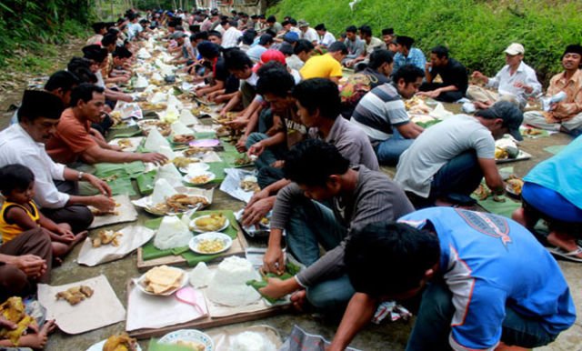 Makan bersama