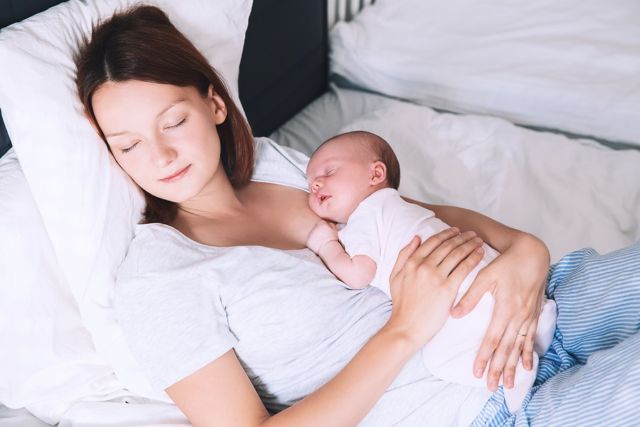 Diduga Depresi, Ibu Gendong Bayi Lompat dari Jembatan. 8 Hal Ini Bisa Jauhkan Ibu Baru dari Baby Blues