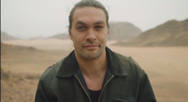 Dunia Geger Karena Jason Momoa Cukur Brewok. Haduh Jadi Kayak Gimana Ya Penampakannya?!