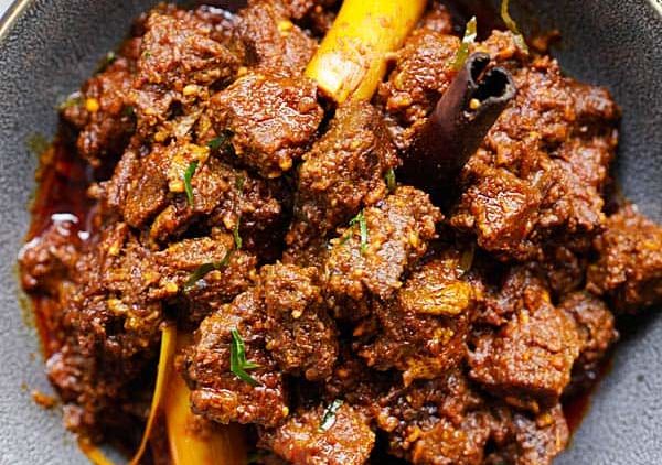 Rendang Ternyata Enggak Cuma Bisa Dimakan Pakai Nasi