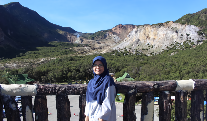 Pesona Swiss Van Java Melalui Salah Satu Ikon Wisatanya, Gunung Papandayan