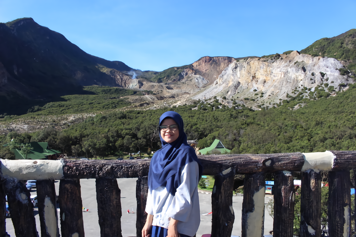 Pesona Swiss Van Java Melalui Salah Satu Ikon Wisatanya, Gunung Papandayan