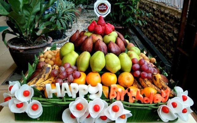 11 Makanan Pengganti Tumpeng Nasi Kuning untuk Perayaan. Nggak Monoton dan Cantik Tampilan