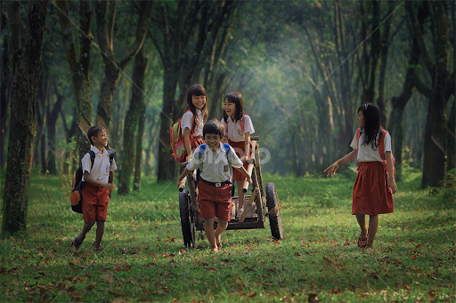 Pulang dari sekolah adalah sesuatu yang ditunggu-tunggu