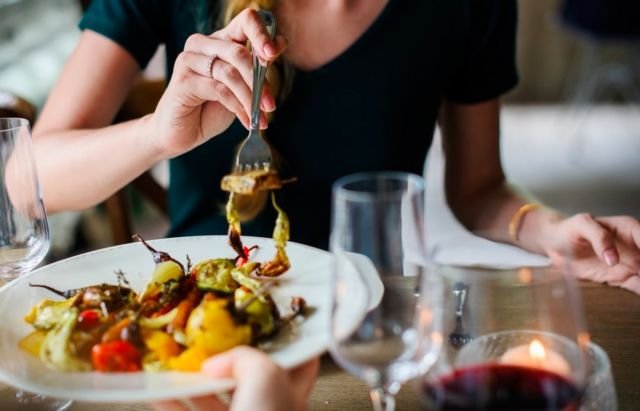 5 Pertimbangan Penting Saat Food Tasting untuk Tentukan Katering. Salah Pilih Vendor, Malunya Itu Lo