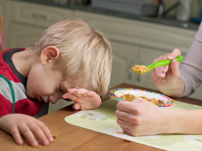 9 Trik Atasi Anak Suka Pilih-pilih Makanan. Jangan Asal Dipaksa ya, Nanti Malah Jadi Trauma Lo