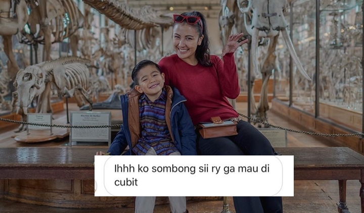 Sharena Curhat Pipi Anaknya Dicubit Fans, Ia Malah Dibilang Cari Sensasi. Naluri Ibu Lo Ini!