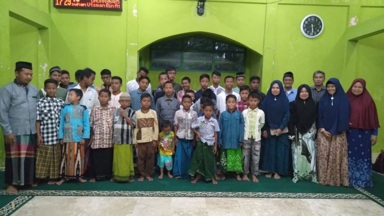 Komunitas Nasi Jumat (Sijum) Memanggil Kamu untuk Ikutan Acara “Buka Bersama Anak Yatim”. Yuk!