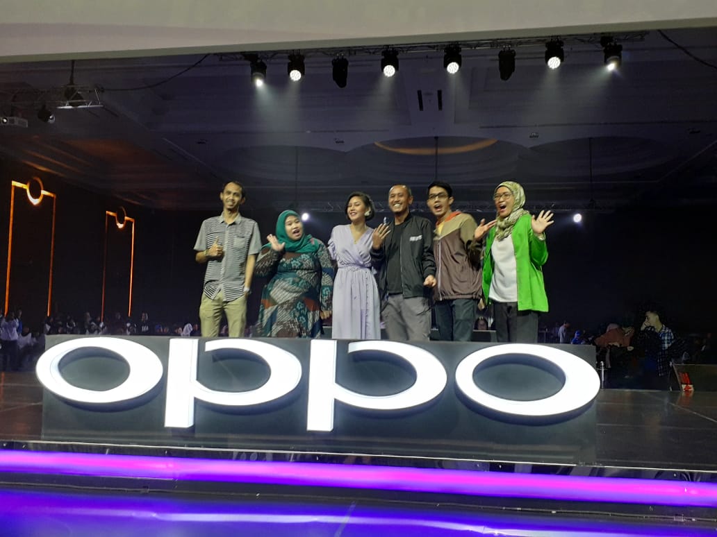 Bukber Bareng #OPPOXHipwee, Kahitna, dan Lagu-Lagu Galau Masa Remaja