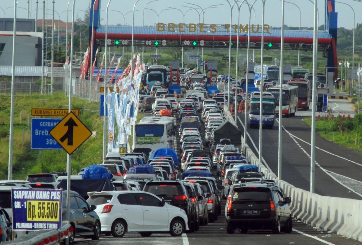 Daripada Emosi, 7 Hal Sekut ini Bisa Kamu Lakukan Saat Kejebak Macet Mudik. Asyikin Aja, Cuy!