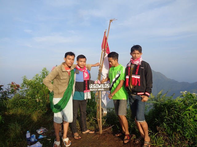 Puncak Argowiloso