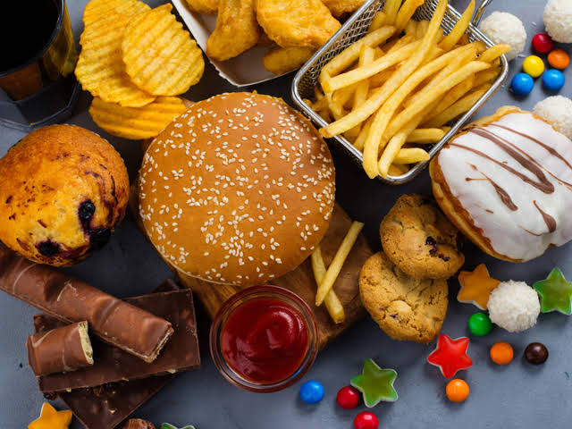 Meski Mengancam Kesehatan, Ini Sebab Junk Food Masih Jadi Primadona