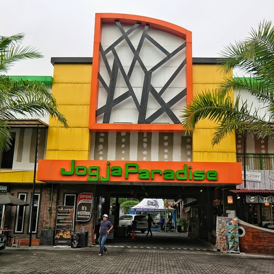 Tampak depan Jogja Paradise