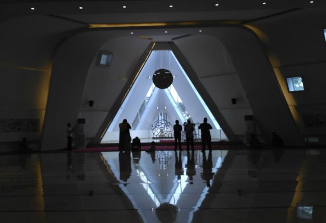 Interior Masjid Al-Safar