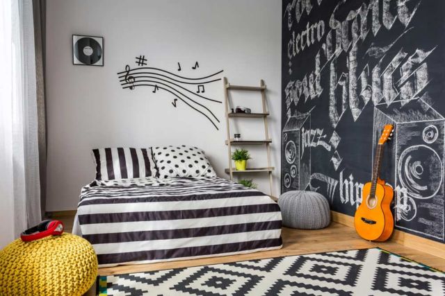 Desain Kamar Tidur Cewek Pehobi Musik (Sumber: freshome.com)