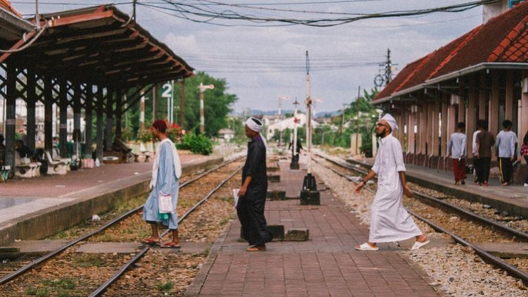 Bekerja dan Berdoa dengan Sungguh-Sungguh Agar Tercapai Semua Mimpi