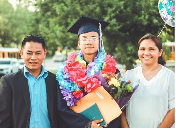 Selagi Ayah dan Ibu Masih Ada, Sudahkah Menyenangkan Hati Mereka dengan Hal-hal Ini?