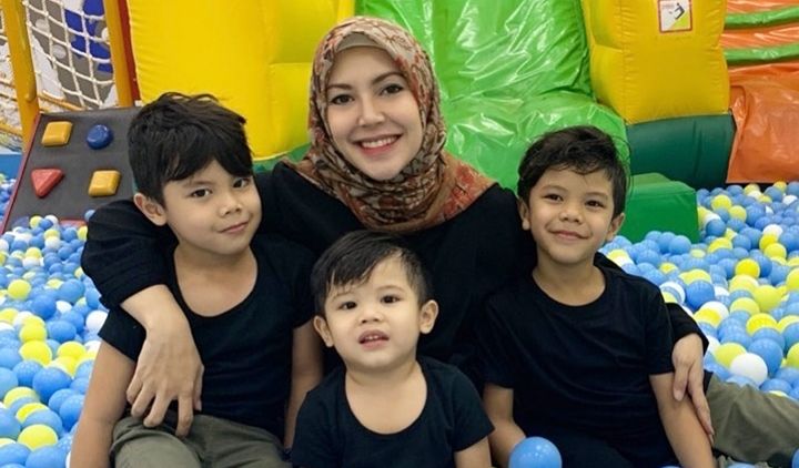 Lahirkan Anak Kembar Melalui Proses Bayi Tabung, Keinginan Ratna Galih Punya Anak Cewek Terkabulkan