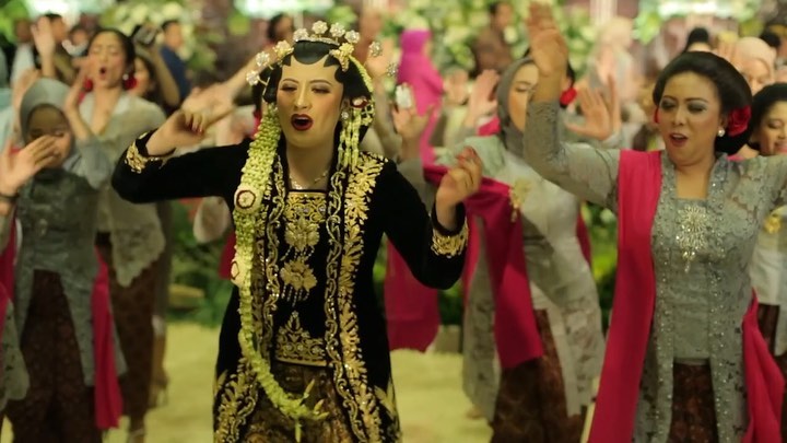 Heboh Video Pengantin Zumba, Ini 6 Hal Seru Lain yang Bisa Bikin Resepsimu Ekstra Meriah!