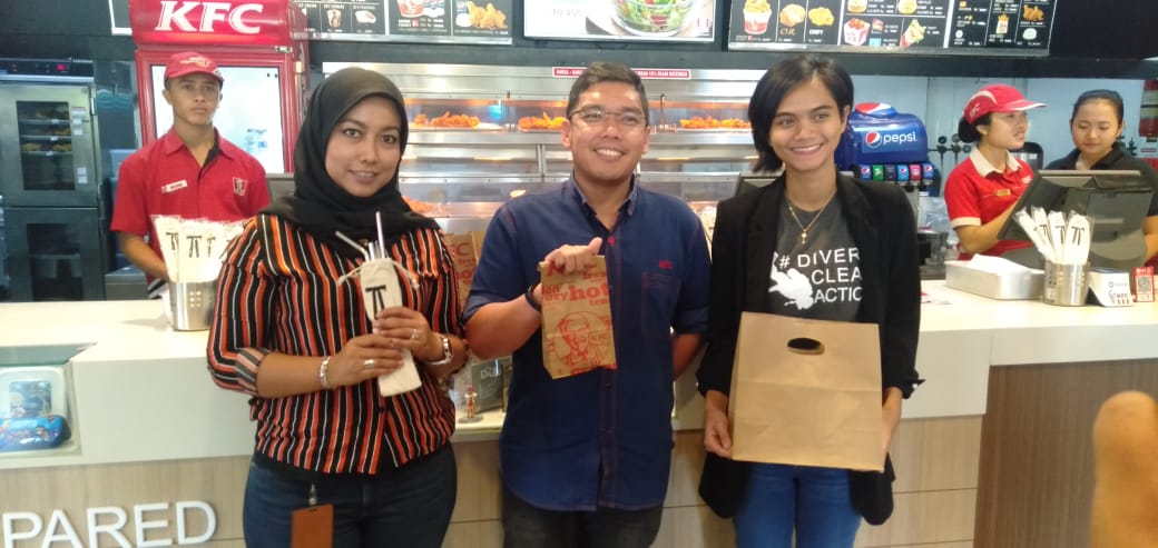 Ganti Kantong Plastik dengan Kantong Kertas, Wujud Komitmen KFC Indonesia Terhadap Lingkungan