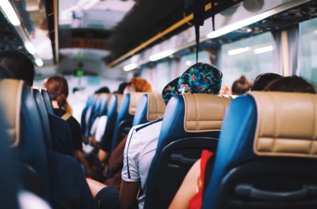 Bus Rombongan - Photo by Annie Spratt