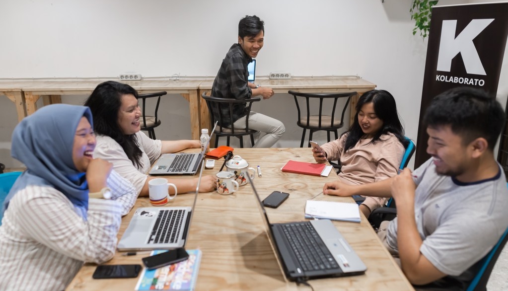 5 Keuntungan Bekerja di Coworking Space yang Nggak Didapatkan oleh Pekerja Kantoran