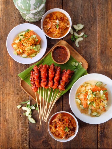 Sajian Menu Sate Ratu