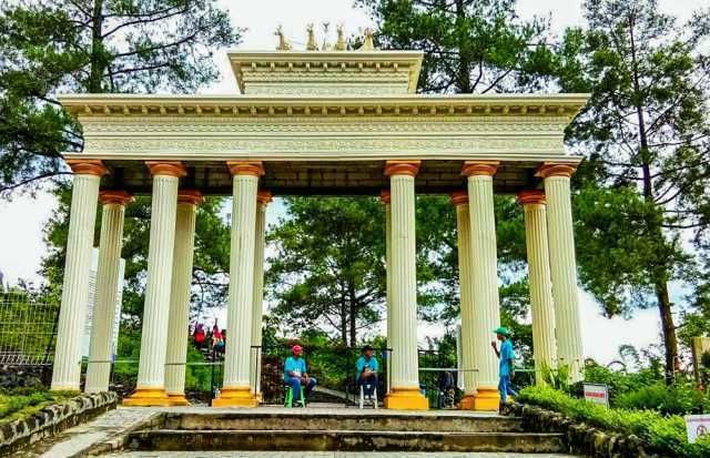 Brandenburg Gate Berlin, The World Landmarks Merapi