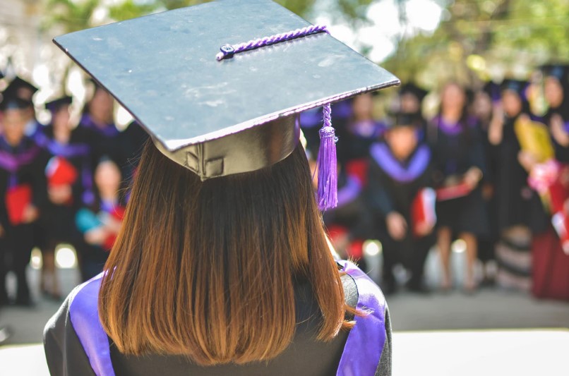 Udah Lulus Kuliah Tapi Masih Nganggur Aja? Simak Tips Cepat Dapat Kerja Setelah Wisuda Ini