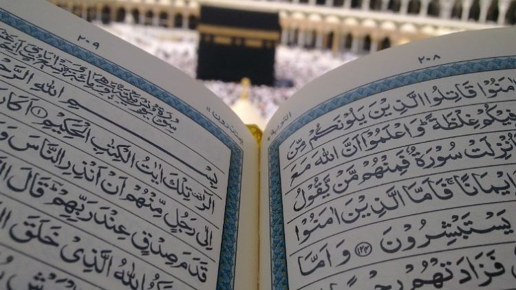 Tips Berangkat Umrah dengan Tabungan Sendiri. Nggak Mustahil kok Wujudkan Mimpi Ini