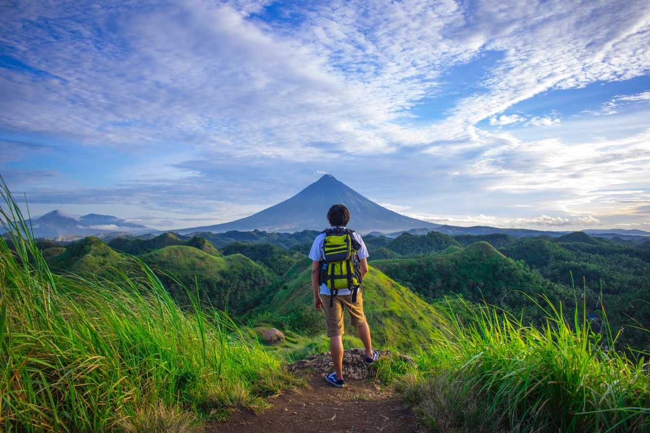 Baru Pertama Mendaki Gunung? Berikut Ini Hal Wajib yang Harus Kalian Persiapkan Sebelum Mendaki!