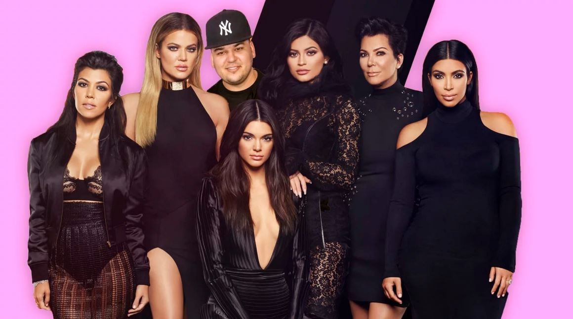 Transformasi Klan Kardashian dari Reality Show Season 1 hingga Season 16. Makin Awet Muda!