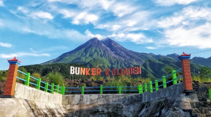 Menikmati Gagahnya Gunung Merapi dari Kawasan Bunker Kaliadem yang Memanjakan Mata