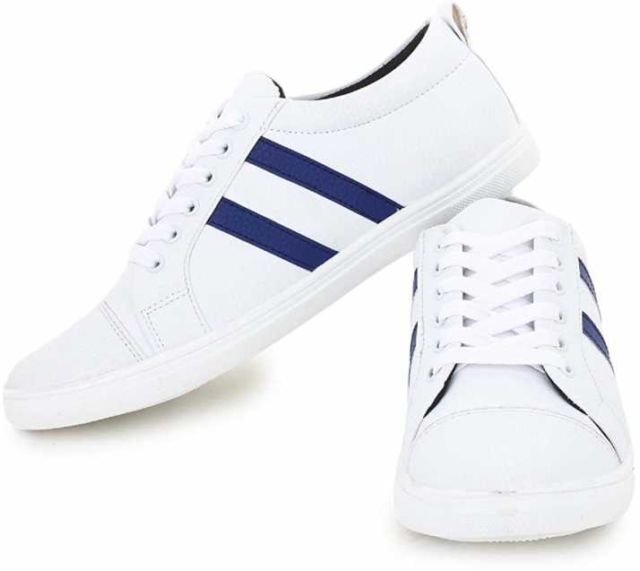 Sneakers warna putih