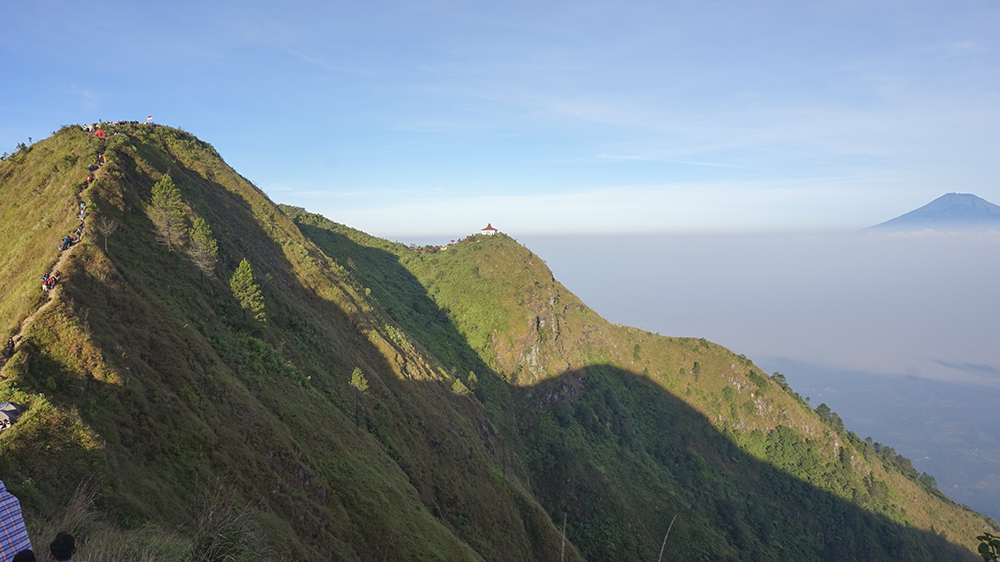 Mengenal lebih Jauh tentang Gunung Andong: Gunungnya Pendaki Pemula yang Memanjakan Mata