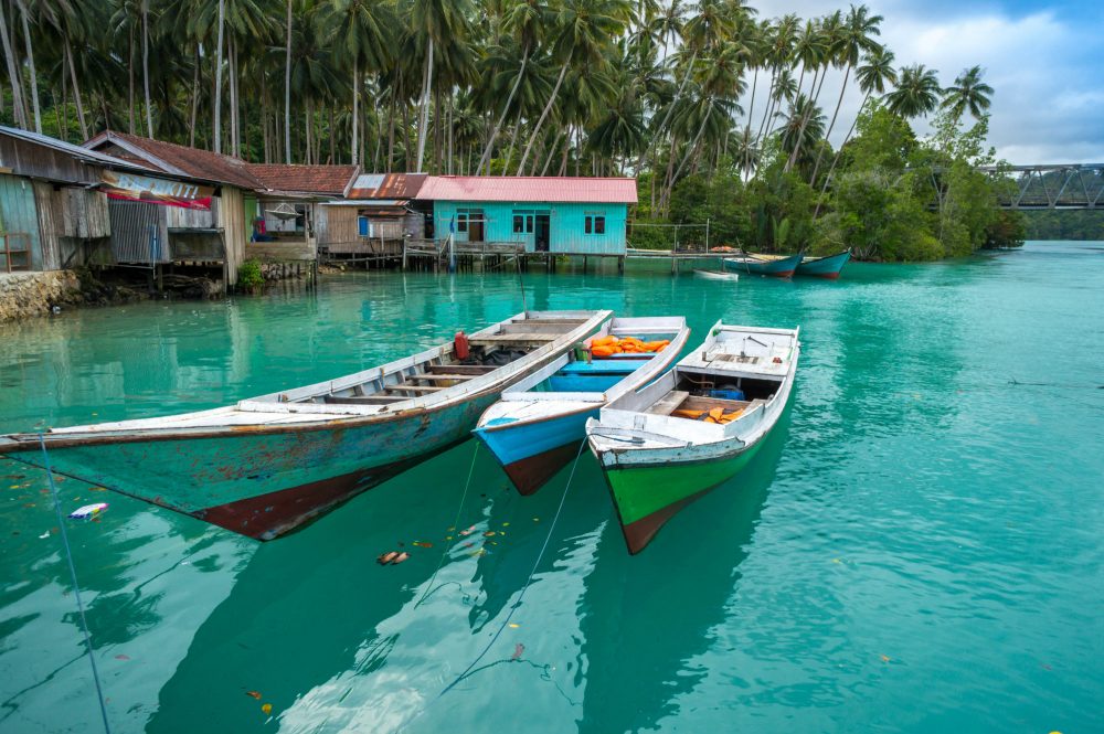 Danau Cantik Labuan Cermin di Berau Kalimantan Timur Ini Bisa Menjadi Pilihanmu Berlibur Nanti