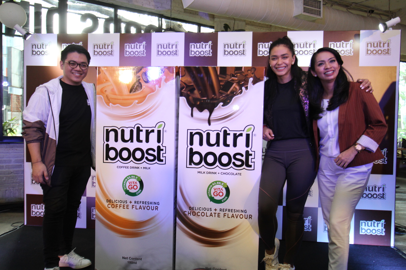 Perkenalkan: NUTRIBOOST – Minuman Susu Rasa Cokelat dan Kopi yang Benutrisi Untukmu yang Aktif