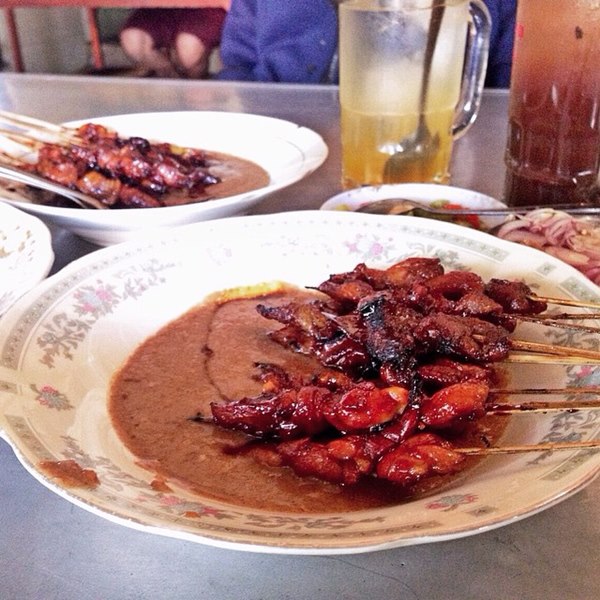 Sate Ayam Podomoro - Photo by @prtwiayud