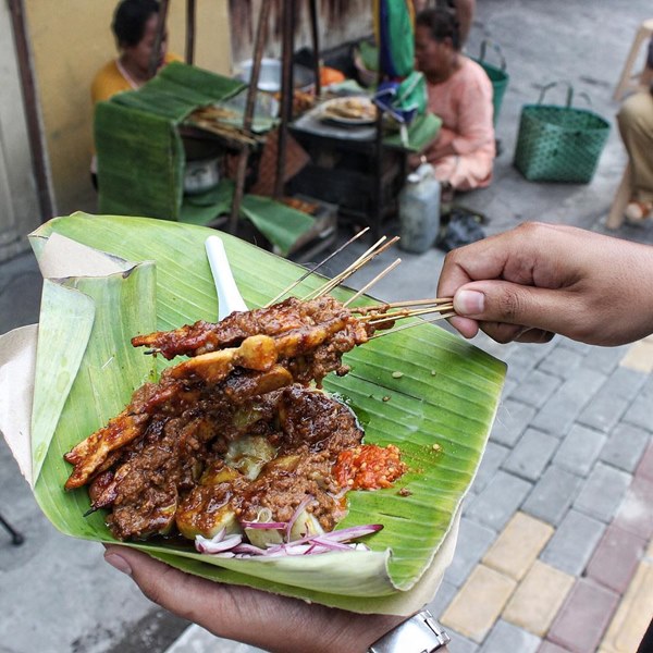 Sate Ayam Tukangan - Photo by @jogjaeatguide