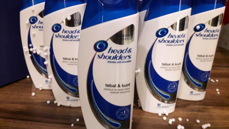 Head & Shoulders Tebal dan Kuat Jadi Solusi Untuk Kamu yang Rambutnya Tipis dan Gampang Rontok Akibat Ketombe