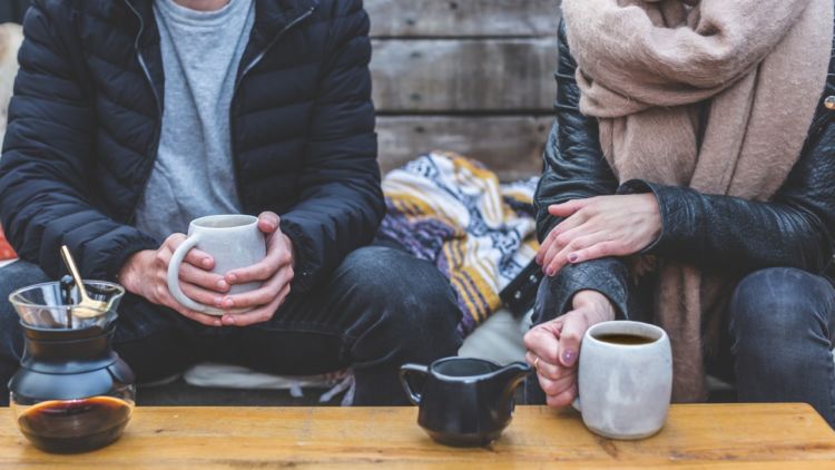 #Jarakmengajarkanku Menyeruput Kopi Berdua Adalah Hal Terindah yang Kita Punya